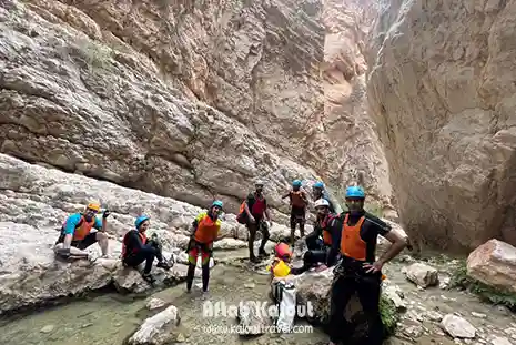 عکس دسته جمعی در دره رغز