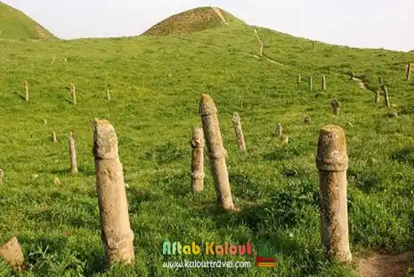 قبرستان خالدنبی در تور نوروزی خالدنبی و ترکمن صحرا