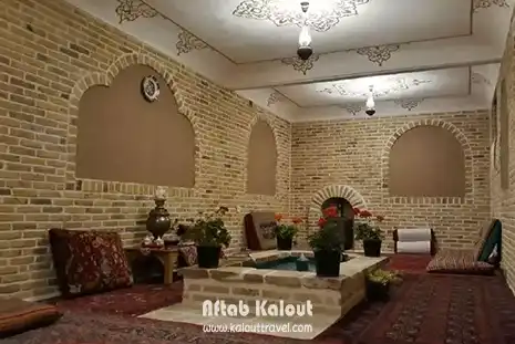 فضای داخلی اقامتگاه بومگردی رادکان