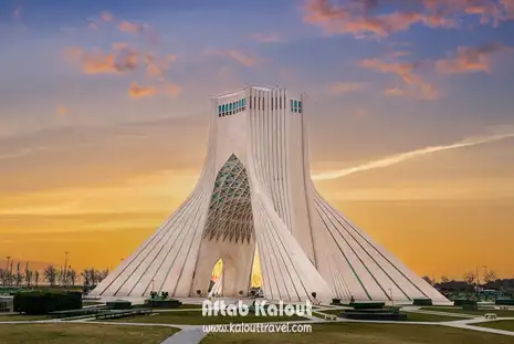 تور برج آزادی